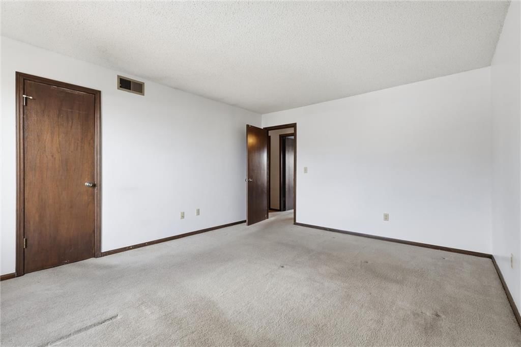 113 W Bannister Road — photo 20