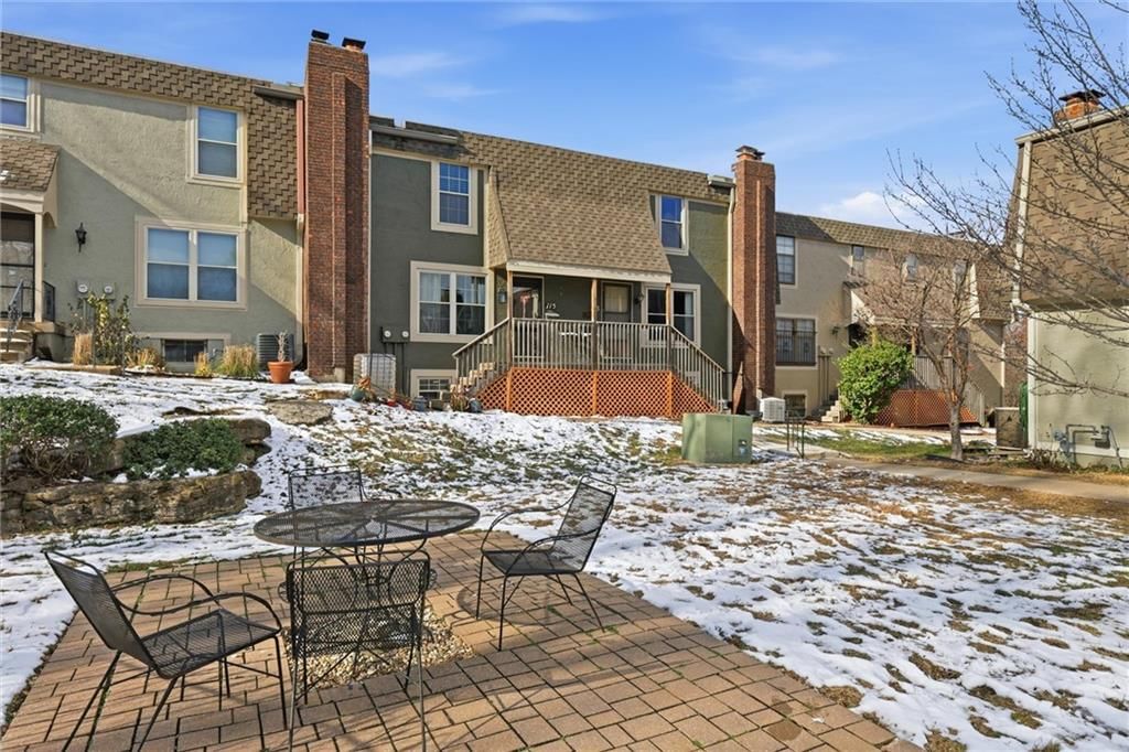 113 W Bannister Road — photo 27