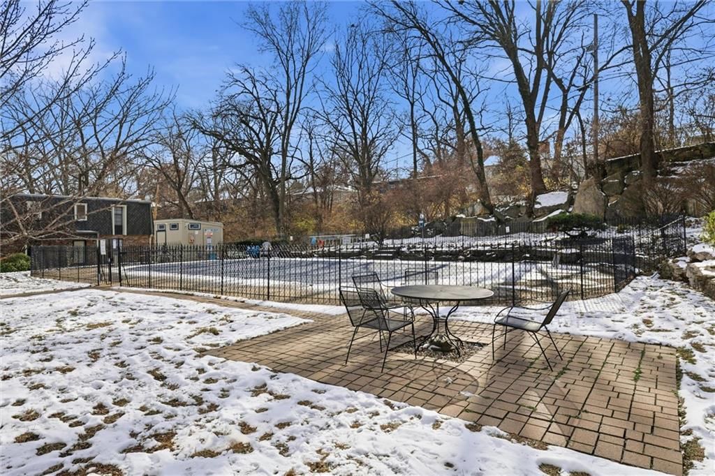 113 W Bannister Road — photo 28