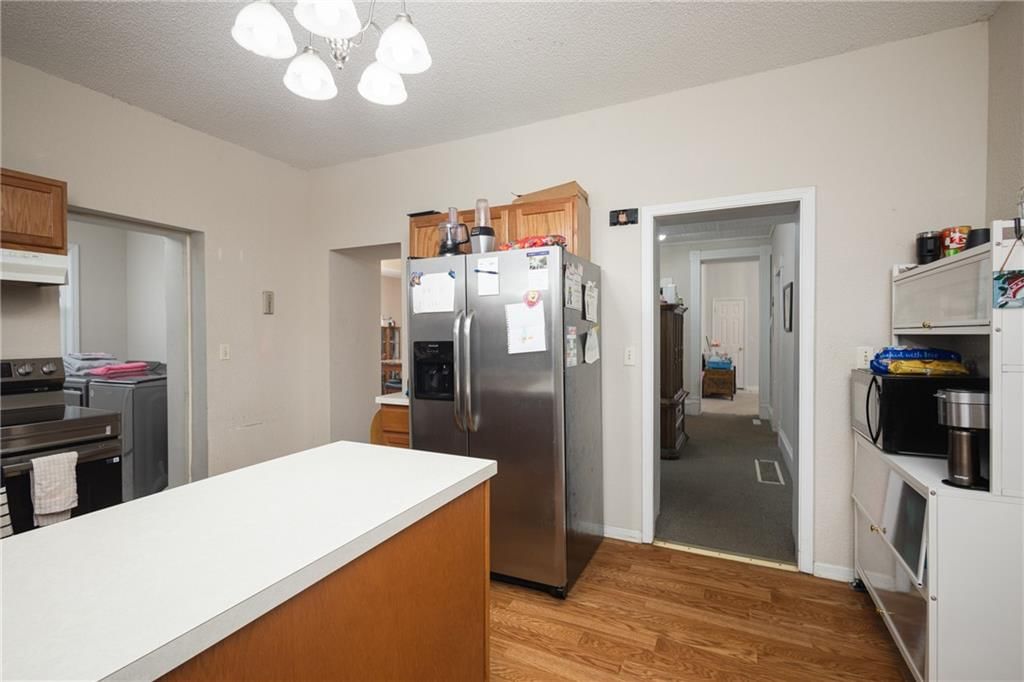 214 E 13th Street — photo 14