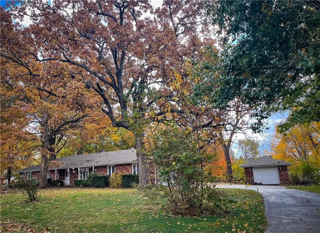 204 W Oak Street — photo 3