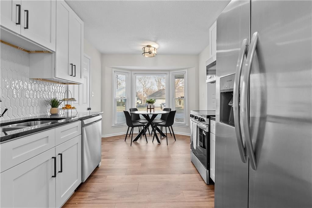 811 NE Mulberry Street — photo 11