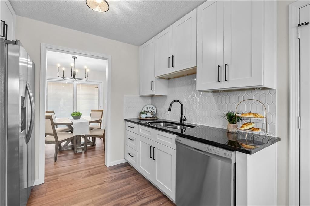811 NE Mulberry Street — photo 12