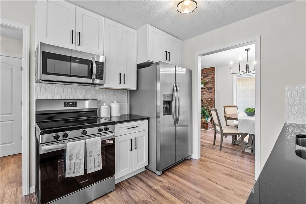 811 NE Mulberry Street — photo 13