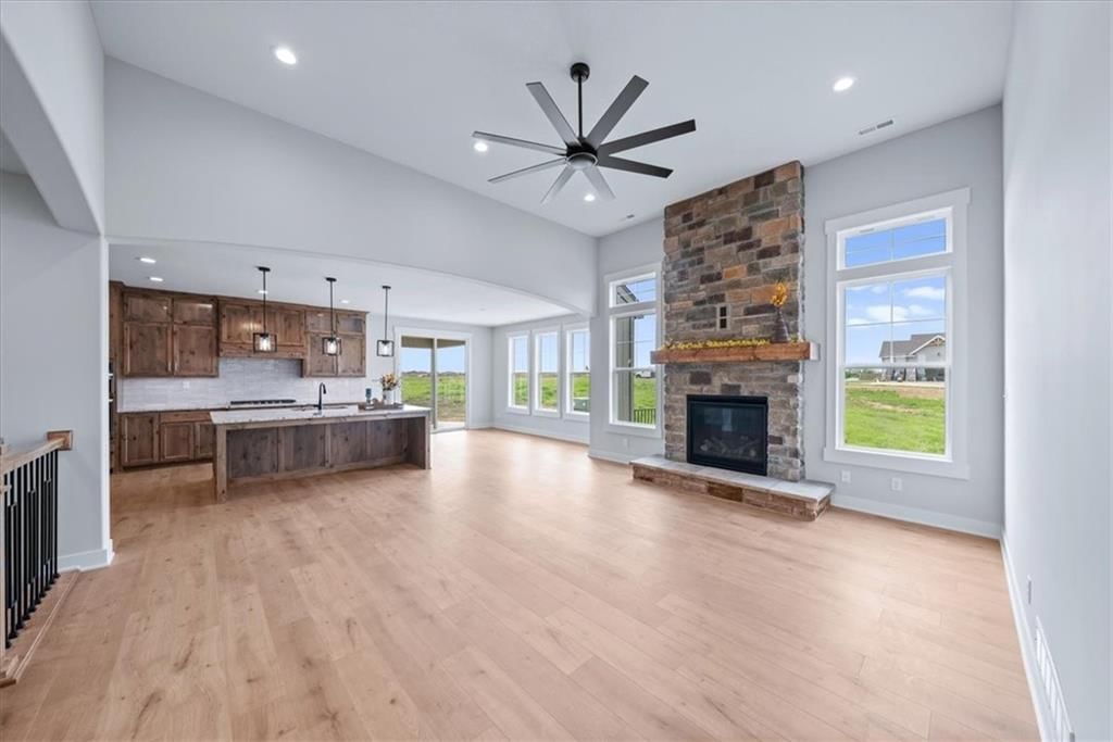 1309 Larkspur Place — photo 4