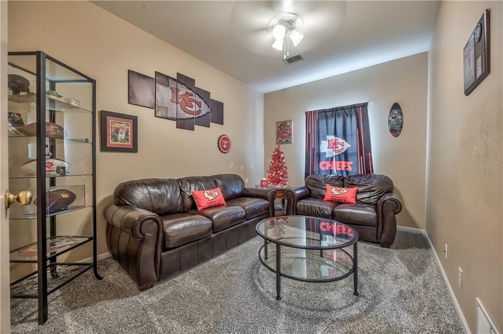 1202 N Martway Drive — photo 14