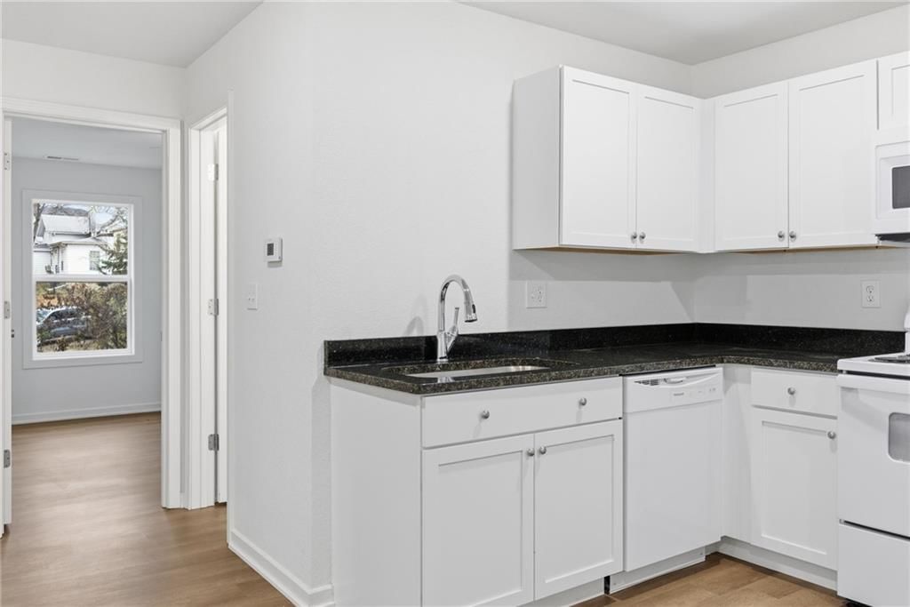 219 W Culton Street — photo 12