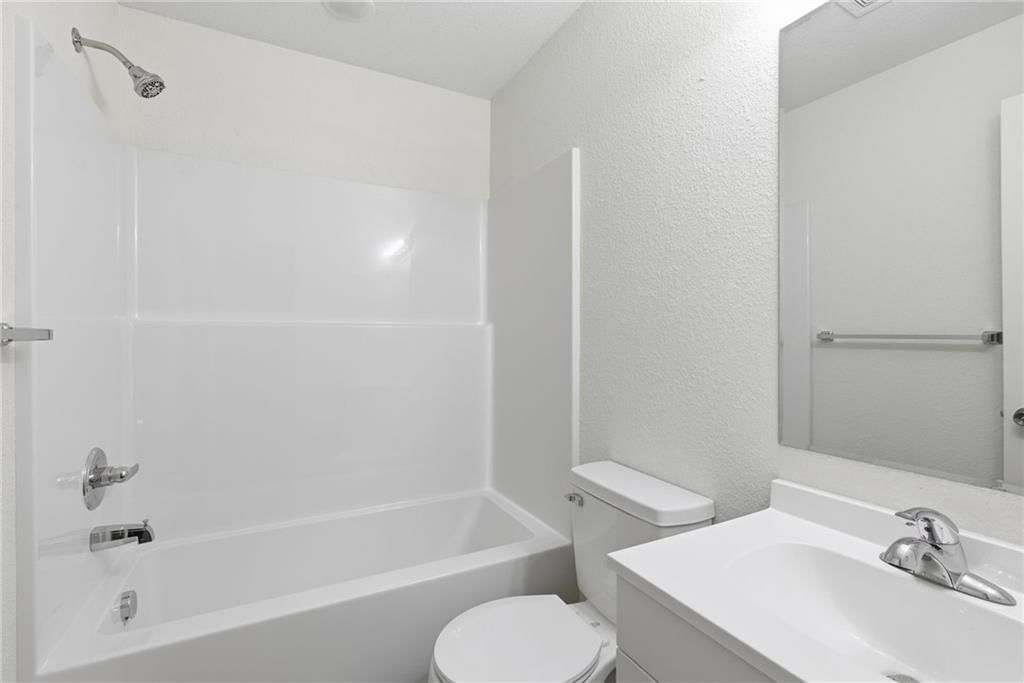 219 W Culton Street — photo 14