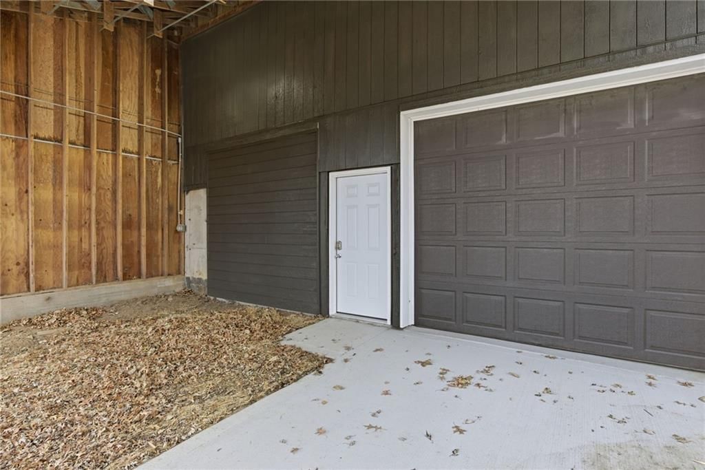 219 W Culton Street — photo 20