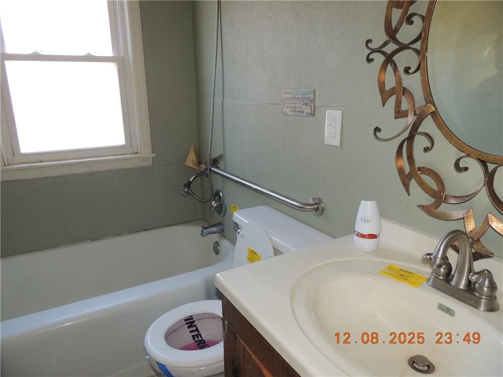 3228 S Cedar Avenue — photo 13