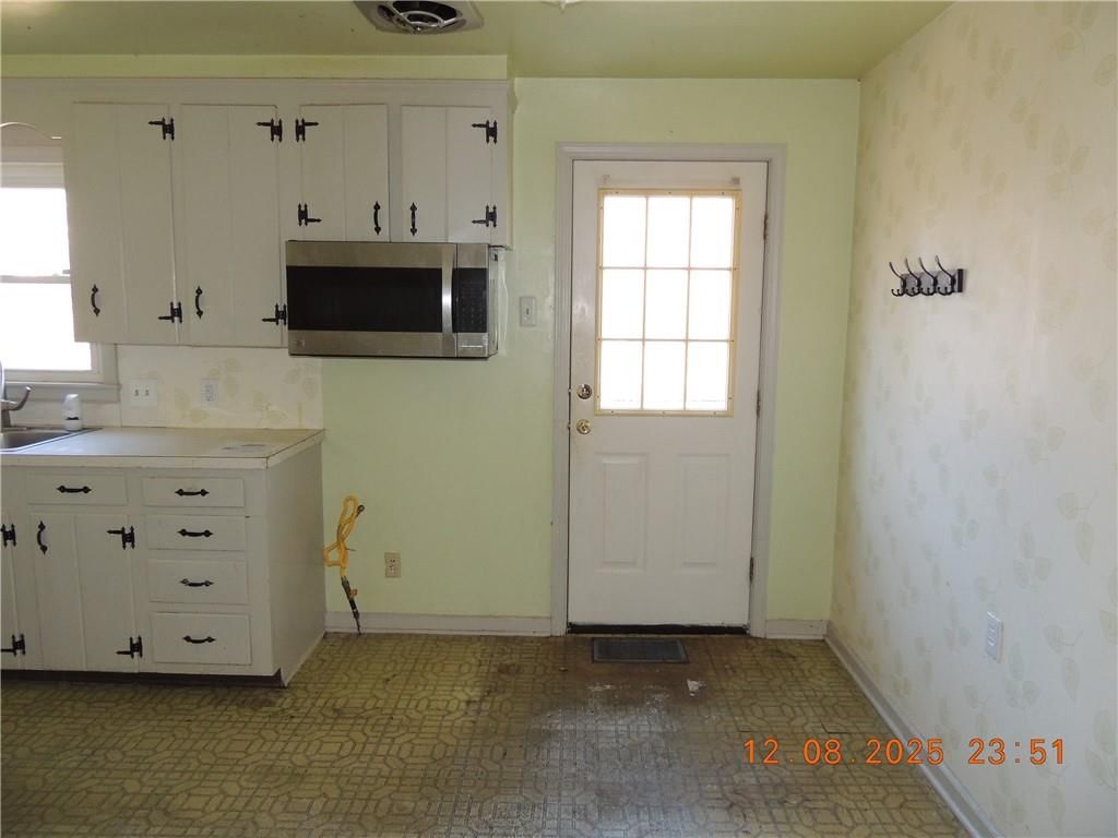 3228 S Cedar Avenue — photo 22