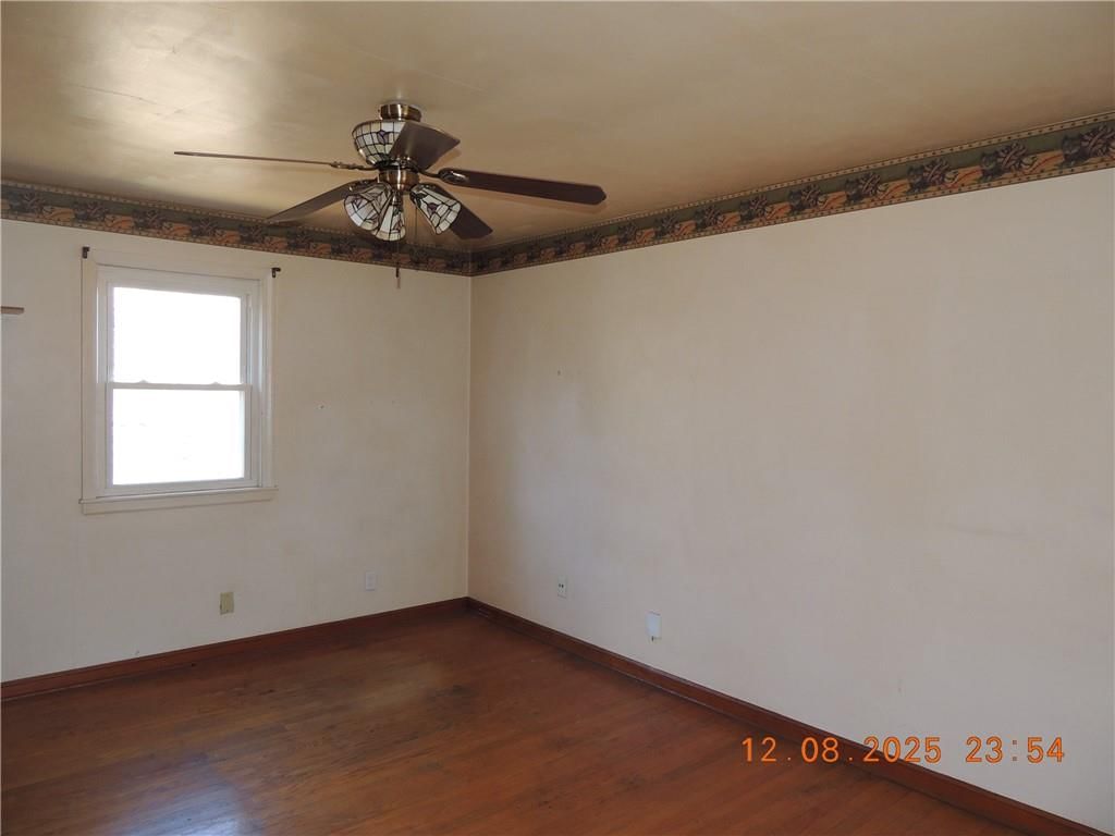 3228 S Cedar Avenue — photo 30