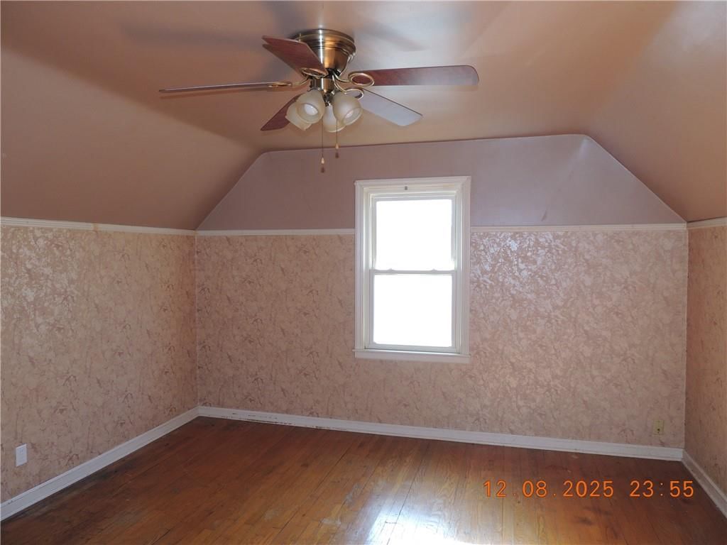 3228 S Cedar Avenue — photo 33