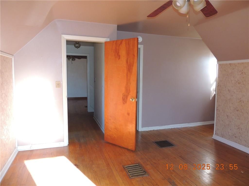 3228 S Cedar Avenue — photo 34