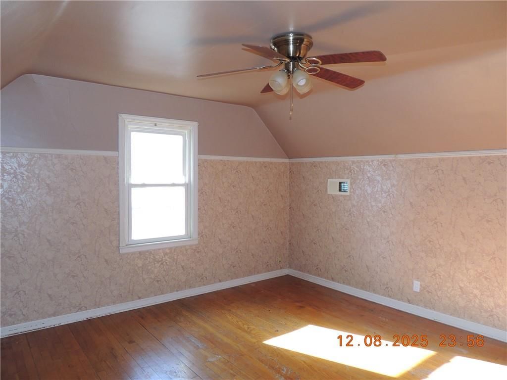 3228 S Cedar Avenue — photo 36