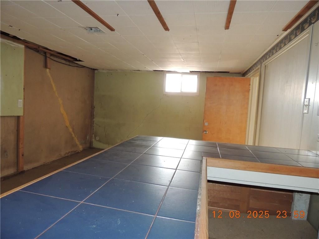 3228 S Cedar Avenue — photo 43