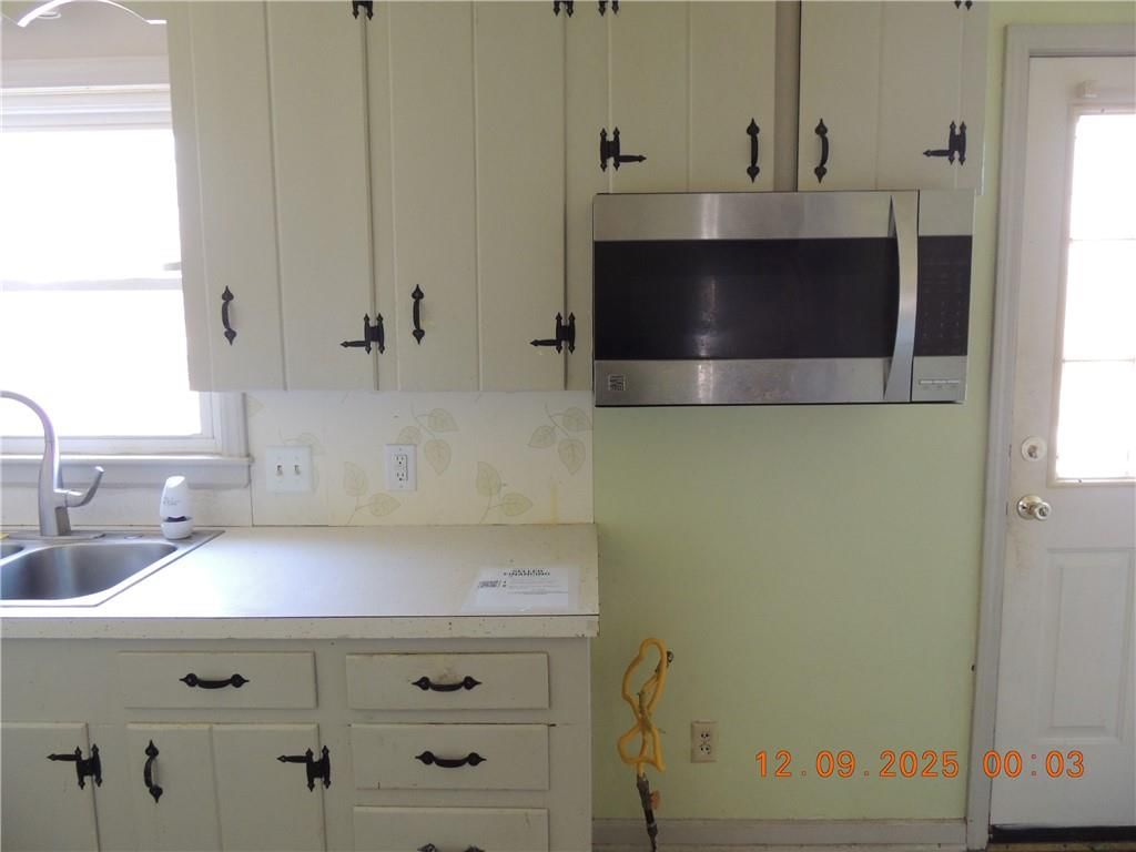 3228 S Cedar Avenue — photo 49
