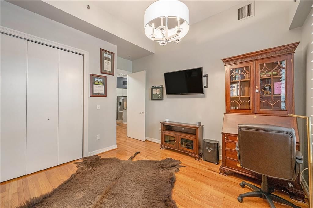 4900 Central Street — photo 21