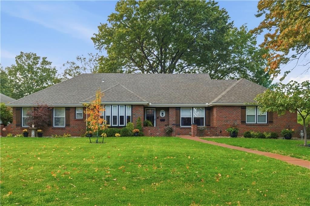 6300 Dearborn Drive, Mission, KS