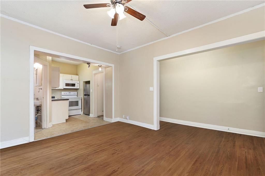 1017 W 39th Street — photo 22