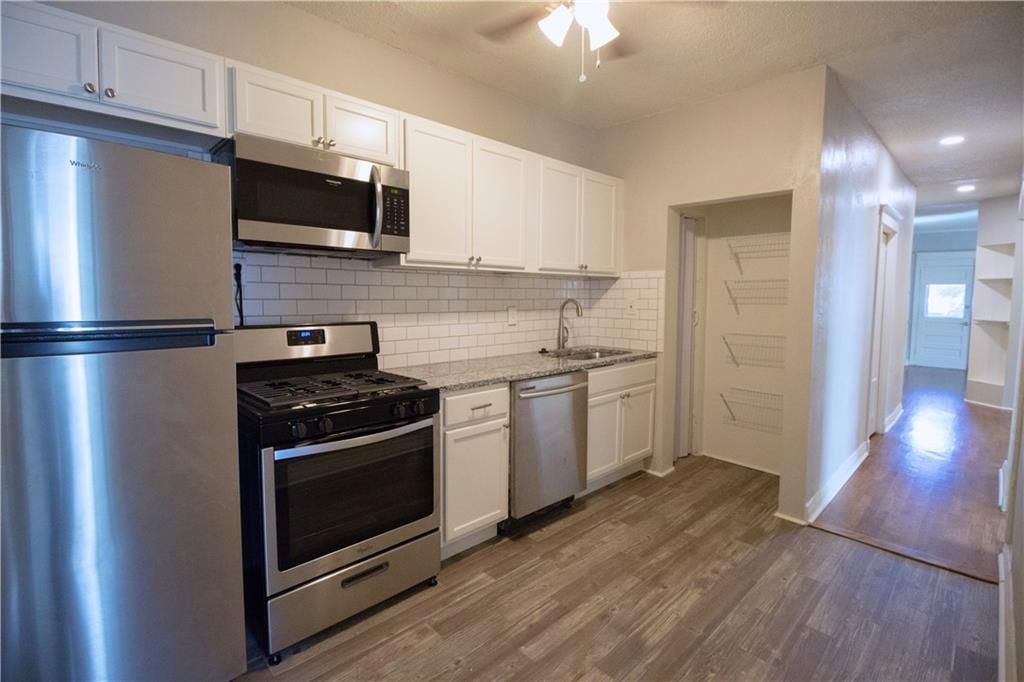 1017 W 39th Street — photo 34