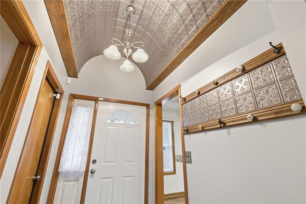507 Larkin Court — photo 6