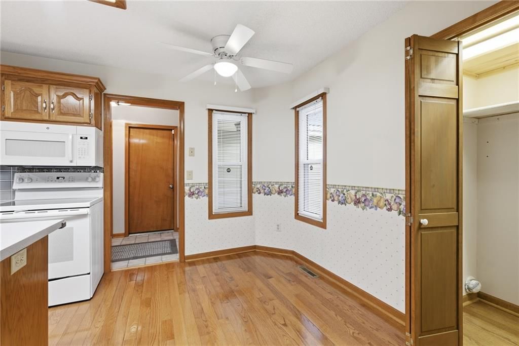 507 Larkin Court — photo 17