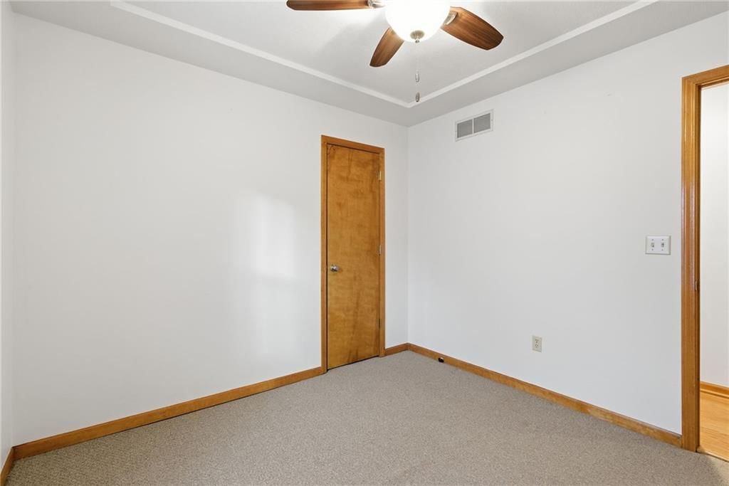 507 Larkin Court — photo 29