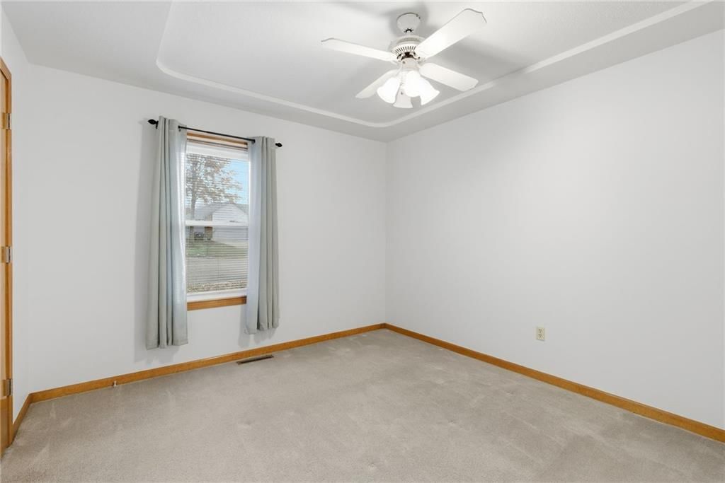 507 Larkin Court — photo 31