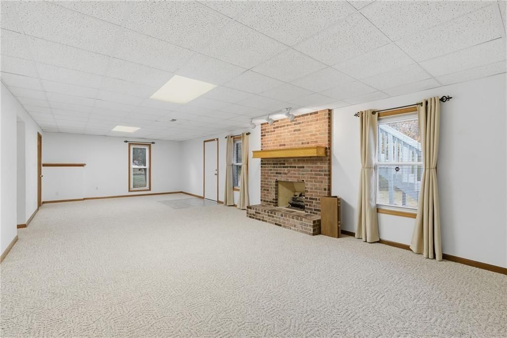 507 Larkin Court — photo 35