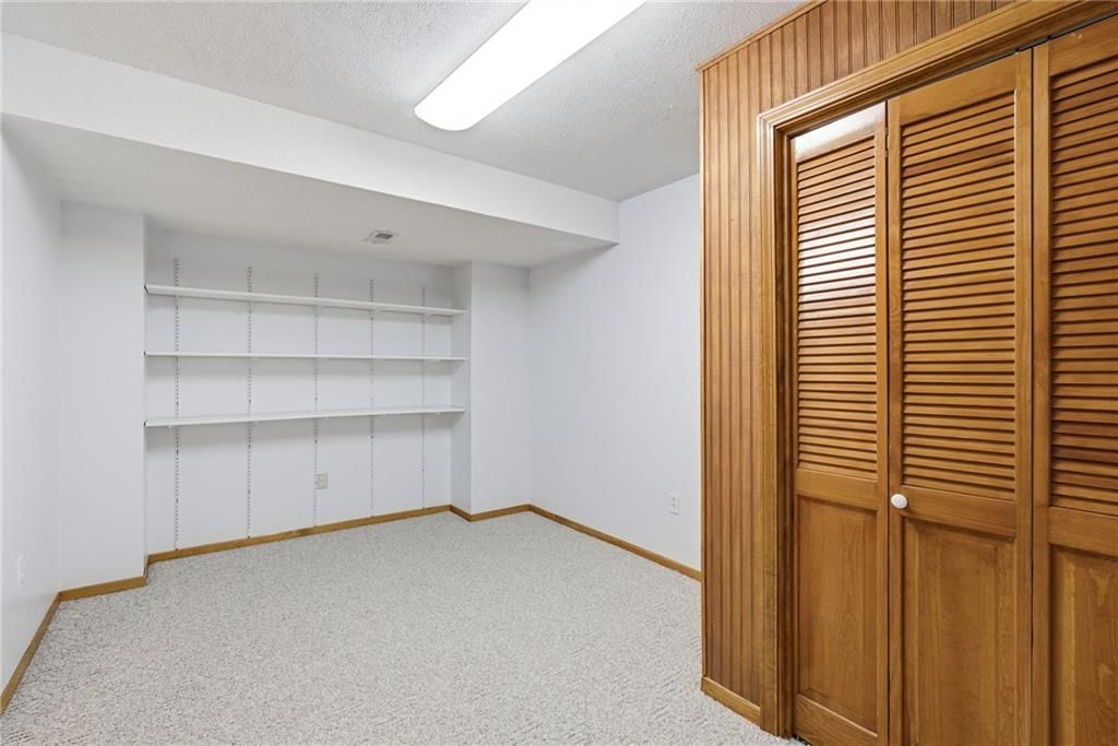 507 Larkin Court — photo 39