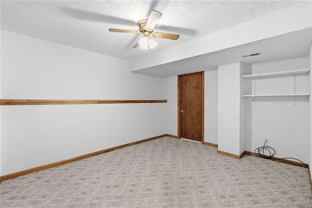 507 Larkin Court — photo 41