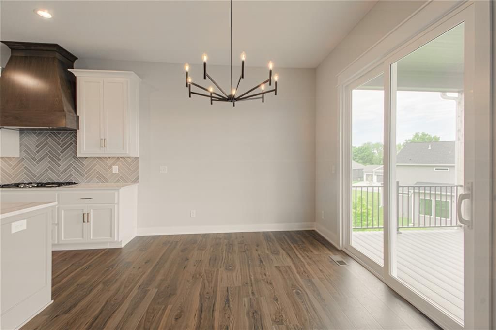 17171 S Laurelwood Street — photo 8