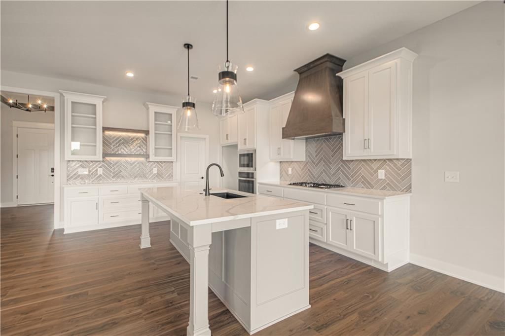 17171 S Laurelwood Street — photo 9