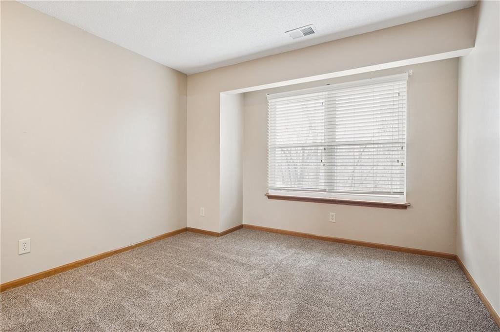 8418 N Park Court — photo 16
