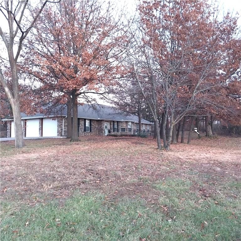 13301 E Harvest Lane, Peculiar, MO