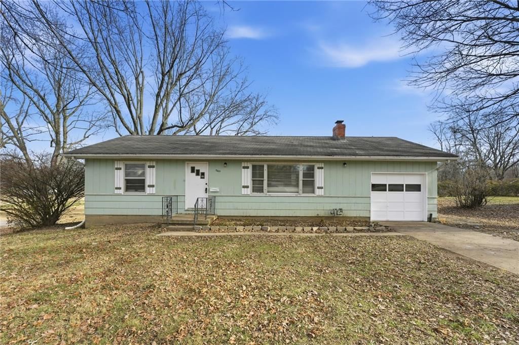 13609 Cypress Avenue — photo 1