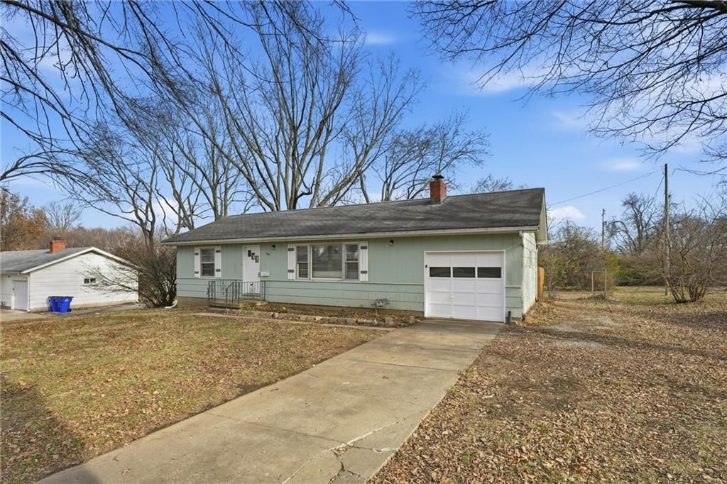 13609 Cypress Avenue — photo 2