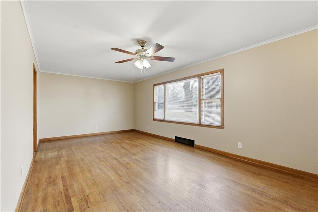 13609 Cypress Avenue — photo 5