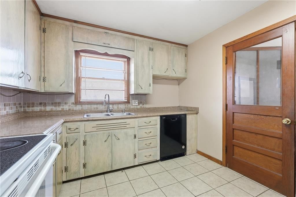 13609 Cypress Avenue — photo 9