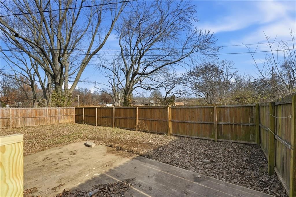 13609 Cypress Avenue — photo 21