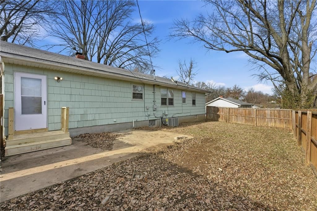 13609 Cypress Avenue — photo 22