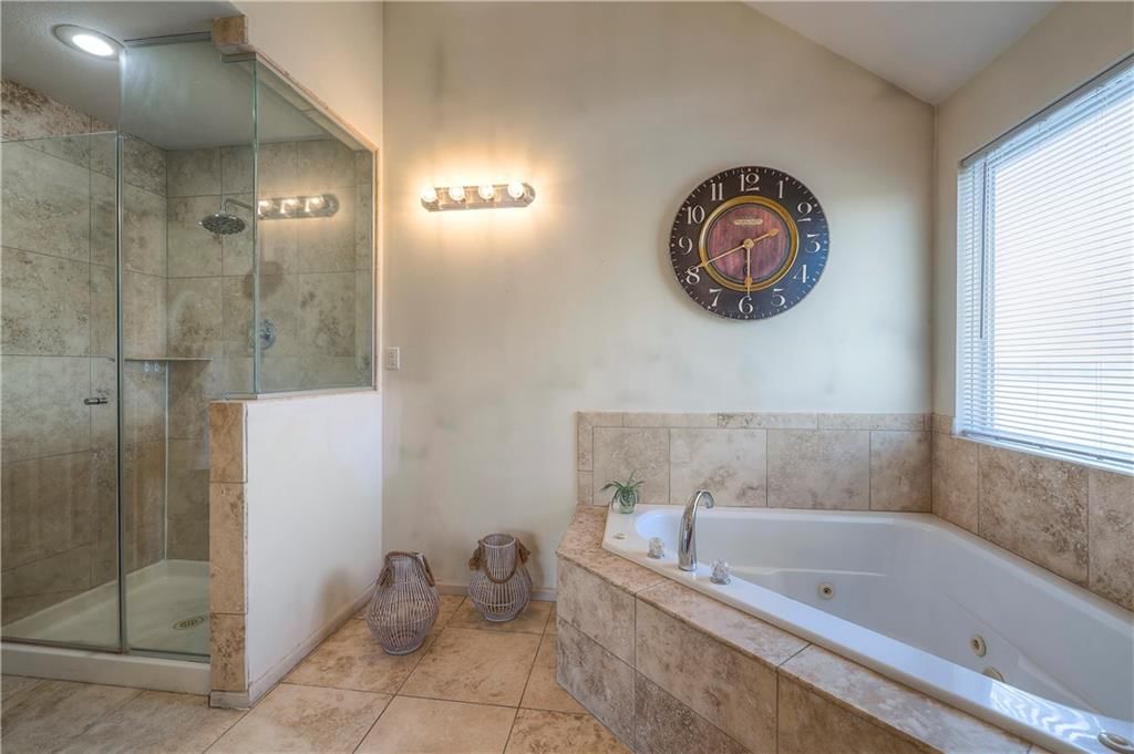 385 W Sunset Street — photo 21