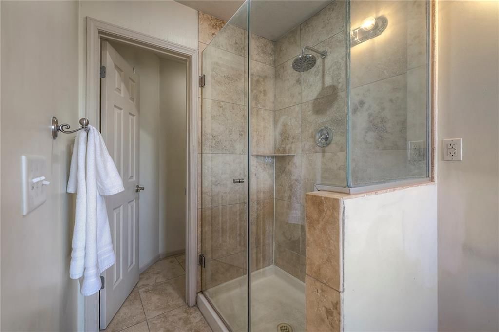385 W Sunset Street — photo 22