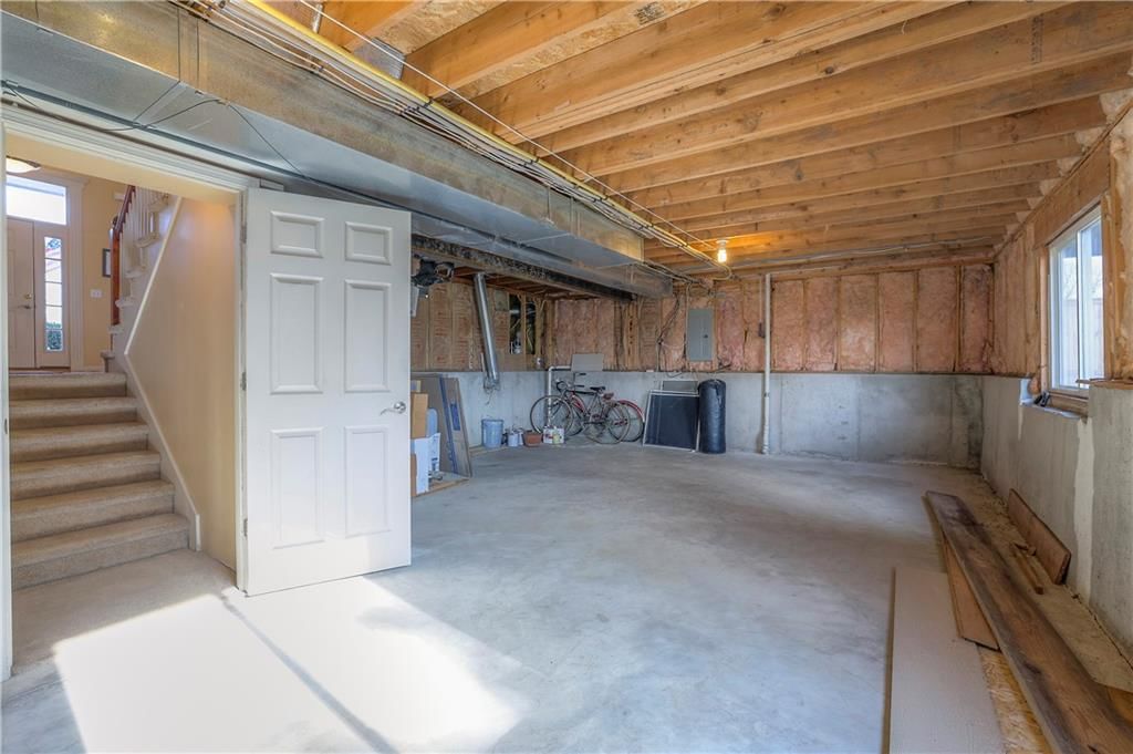 385 W Sunset Street — photo 30