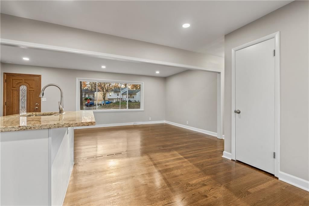 8808 E 84th Terrace — photo 14