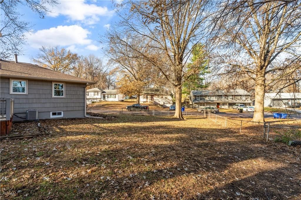 8808 E 84th Terrace — photo 37