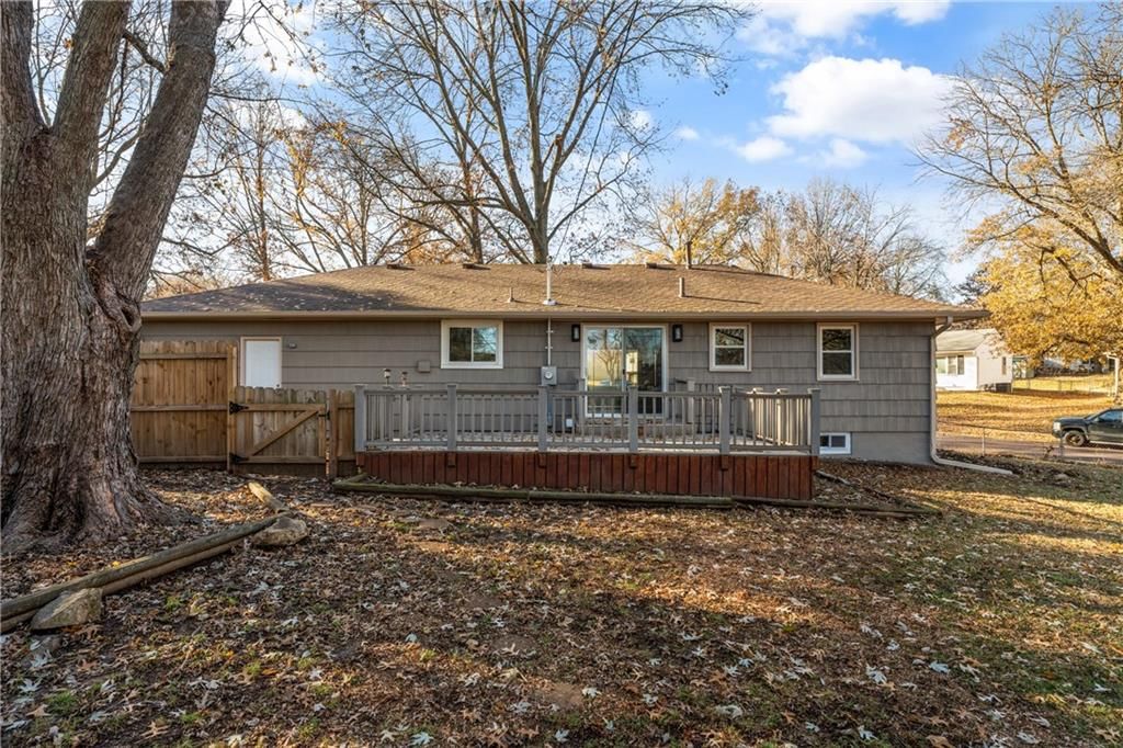 8808 E 84th Terrace — photo 40