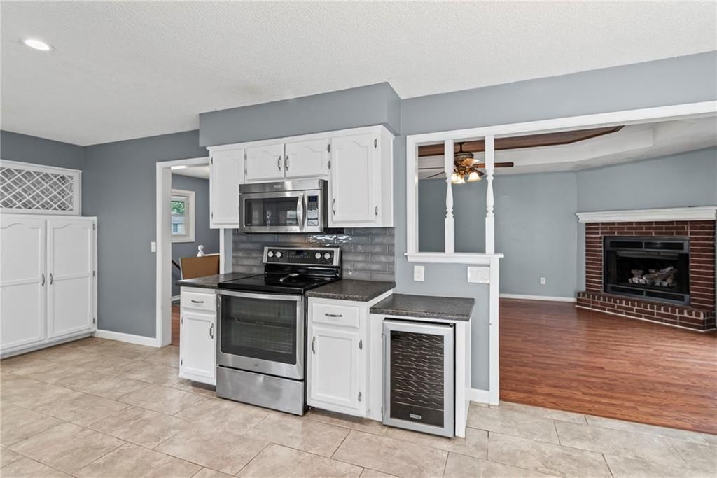 1108 NE Ridgeview Drive — photo 12