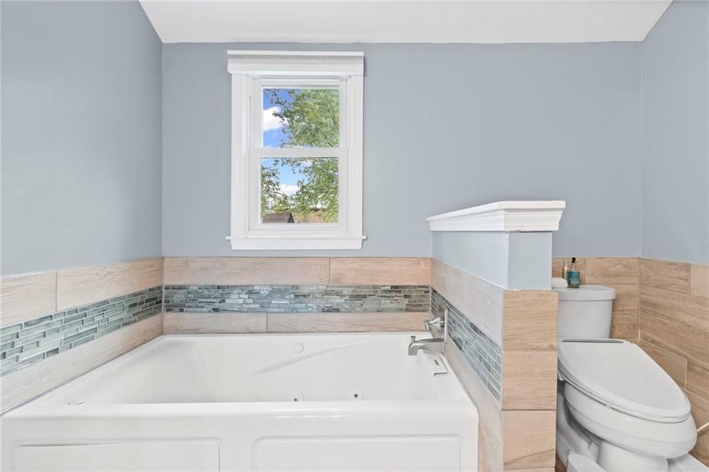 1108 NE Ridgeview Drive — photo 19